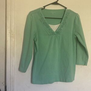 Croft and barrow medium size long sleeve shirt